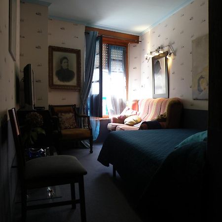 La Nana Del Mar / The Lullaby Of The Sea On Old Harbour Apartment Cudillero Bagian luar foto