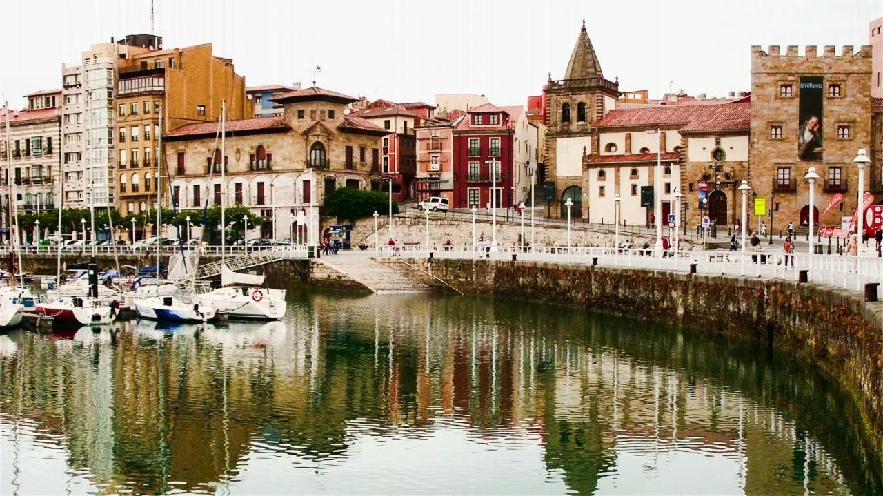 La Nana Del Mar / The Lullaby Of The Sea On Old Harbour Apartment Cudillero Bagian luar foto