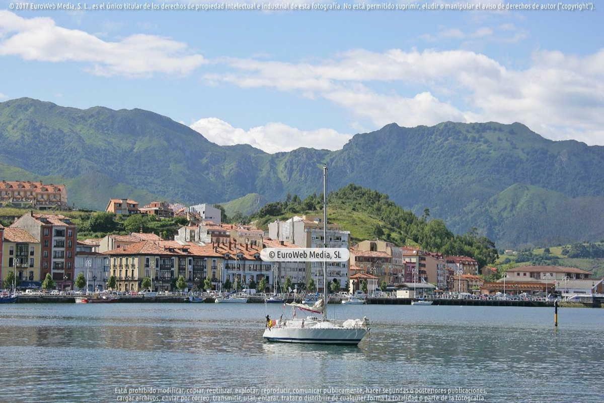 La Nana Del Mar / The Lullaby Of The Sea On Old Harbour Apartment Cudillero Bagian luar foto